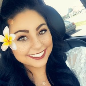 Meet your Posher, Destiny